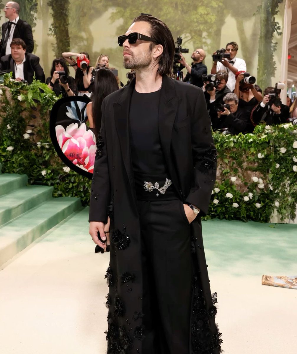 lauren ☆ tweet media