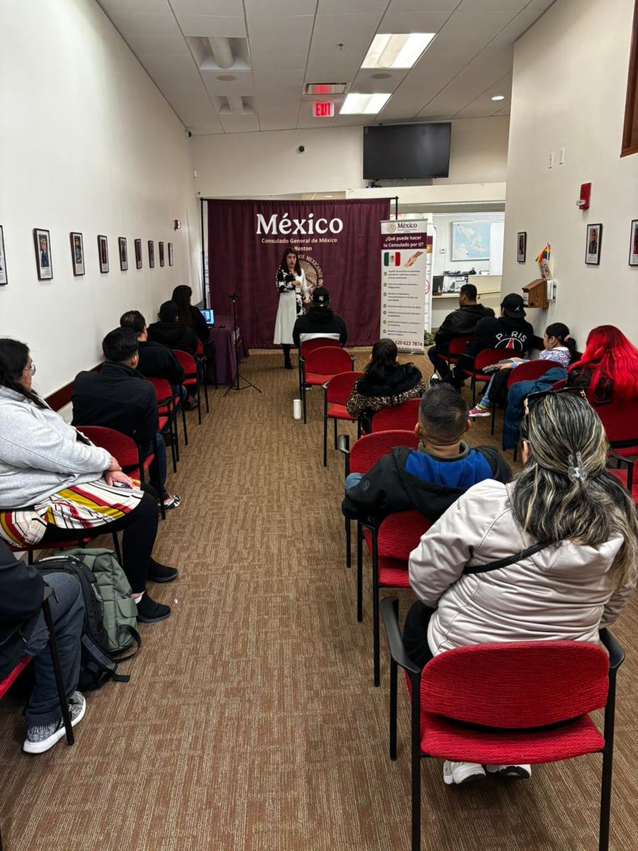 ConsulmexBoston's tweet photo. El Cónsul General de México en Boston, Carlos Iriarte, inauguró la Semana de Asesorías Legales Externas. 
La SALE permite ofrecer orientación legal confiable a nuestra comunidad, así como información clara y oportuna para la protección de sus derechos.

#InformaciónEsProtección https://t.co/lfbVVo4ZDS