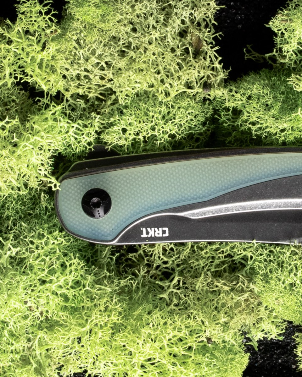 CRKTweet's tweet photo. Some knives demand attention.

The Padawan earns it.

Pedro Buzetti’s design built on balance. Form and function working together.

Now finished in Natural G10.

Link 👇
https://t.co/4EC9hgO0wA

#confidenceinhand https://t.co/LiI1cZmc2q