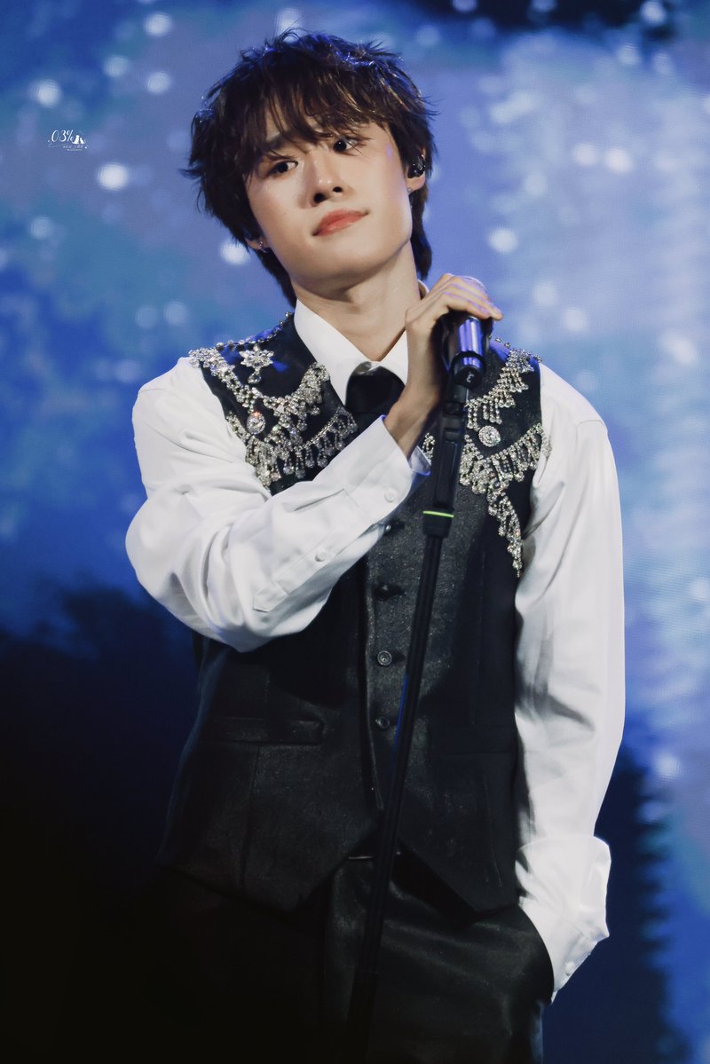 𝟎𝟑%♡ tweet media