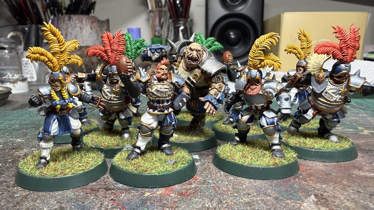 Maroshigechi tweet media