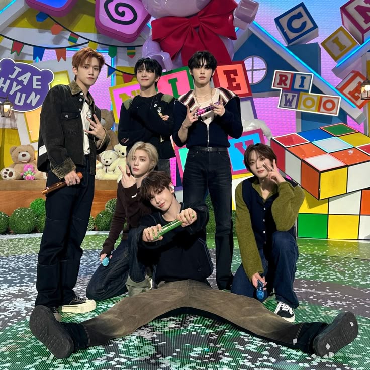 🪽 lucky !! tweet media