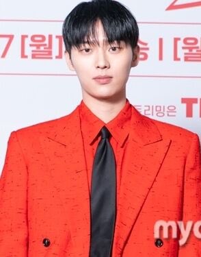 ์์ด tweet media