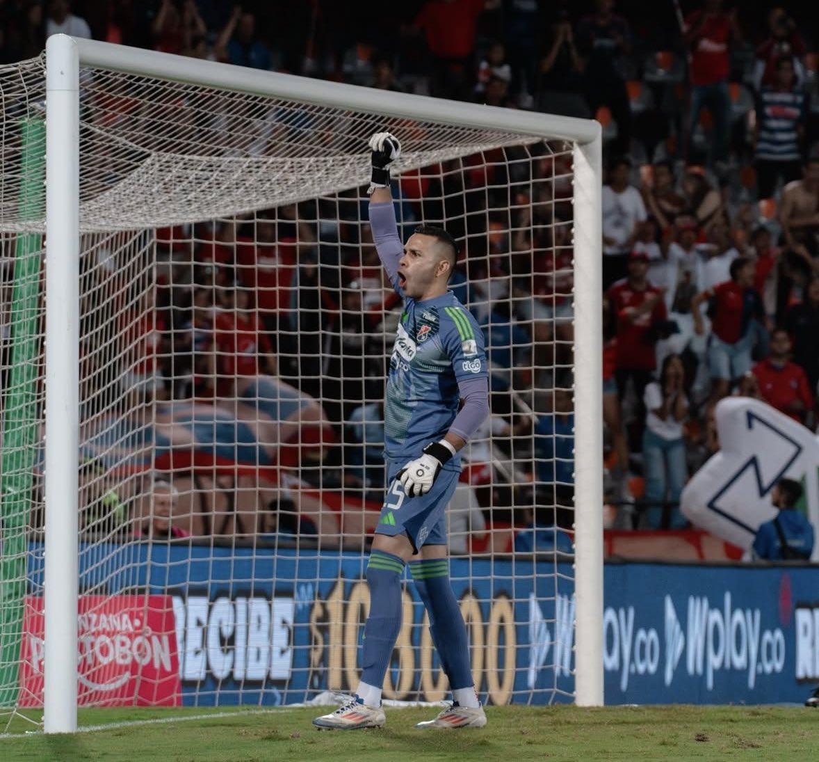 Oscar Tobón tweet media