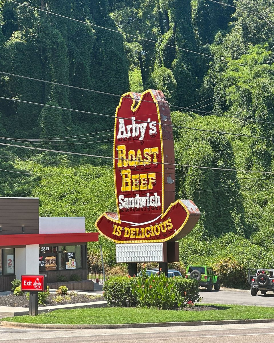 Arby's tweet media