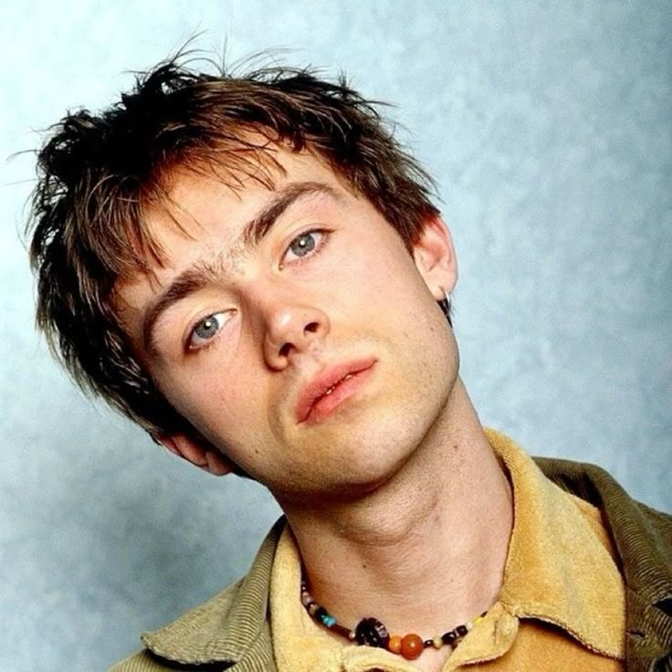 archive damon albarn tweet media