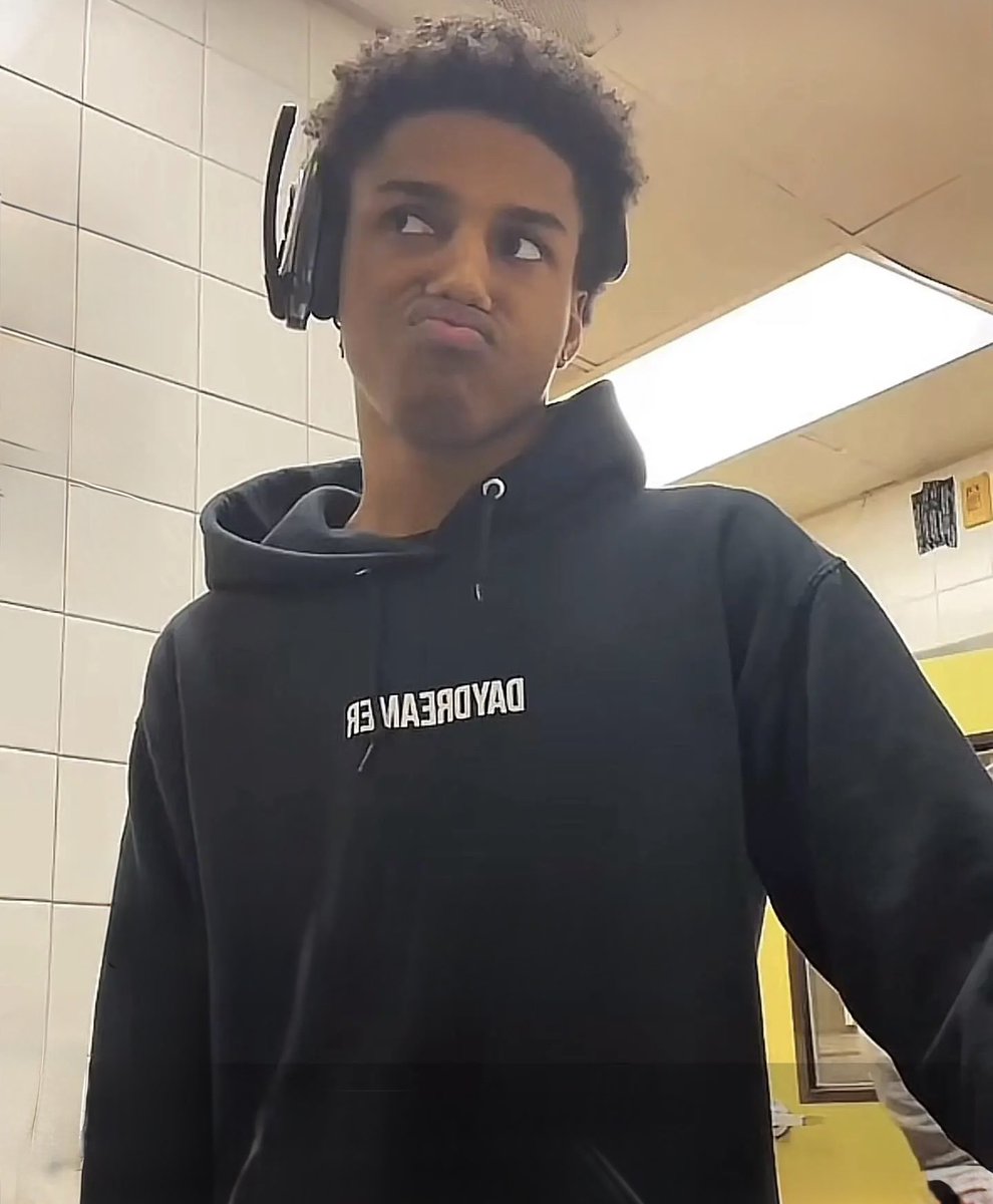 biglipsniffers's tweet photo. When bae left her pussy juice on your lips so you at work reminiscing 😭😮‍💨👃🏽 https://t.co/SWQTmLmcDl