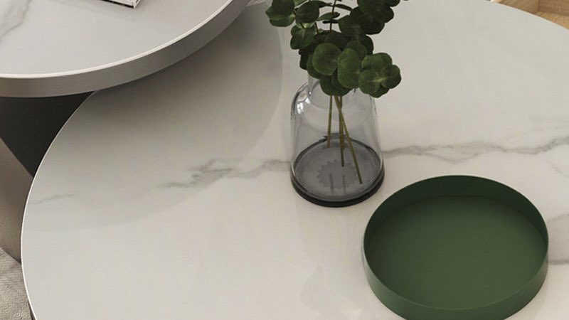 ienoe07's tweet image. デザインだけじゃない、実は機能性もすごいんです。

Indoorplusのローテーブル

傷・熱・汚れに強いセラミック天板
便利な引き出し収納付き
自由に配置を変えられるネストタイプ

広げて贅沢に使ったり、重ねてコンパクトにしたり。ライフスタイルに寄り添ってくれる主役級テーブル。