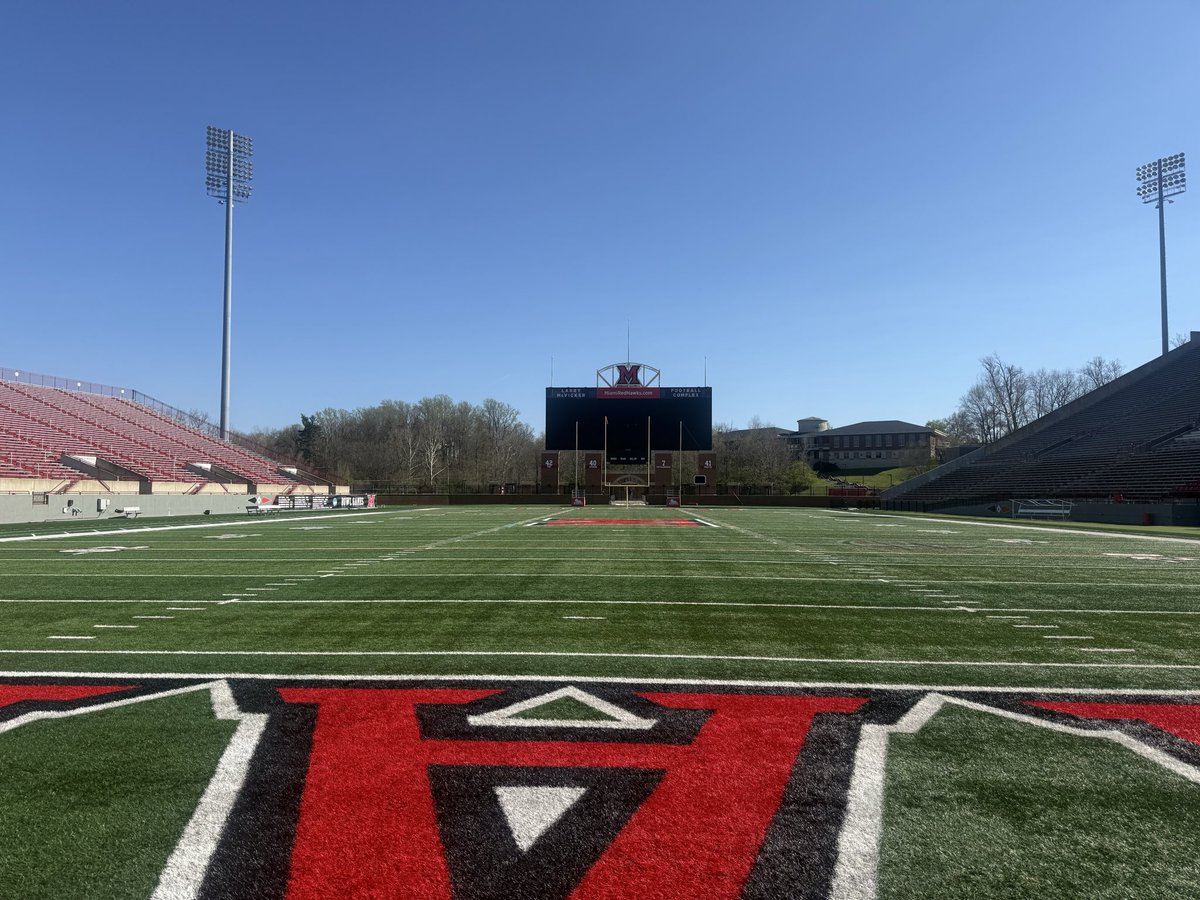 ChaseH_28's tweet photo. Had an amazing time @MiamiOHFootball today! Thank you to the coaching staff for having me at spring practice. It was a great experience being around the program and the culture. Hope to be back again soon! 
@coach_nowicki @CoachPlum_ @CoachBrechin @Martin_Miami_HC https://t.co/fTHanABOrm