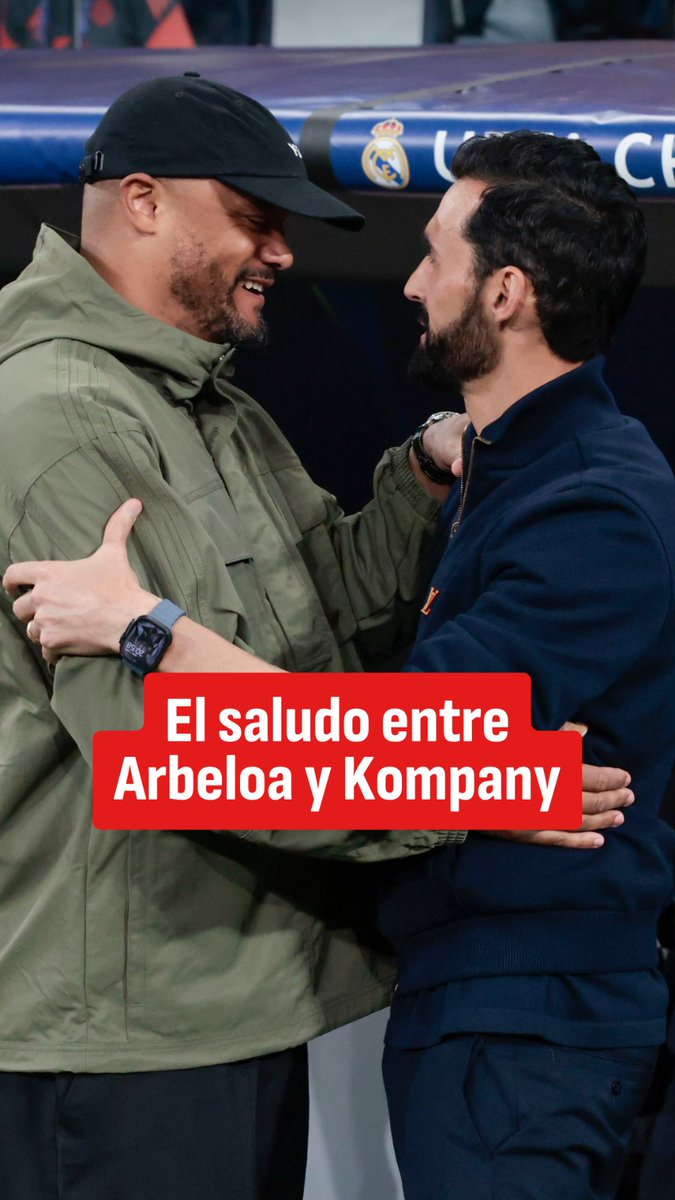 التحية بين أربيلوا وكومباني بعد صافرة النهاية 