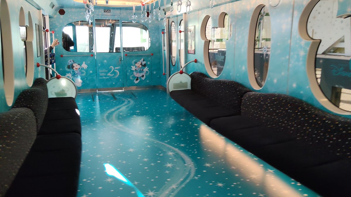 らんぷ@TDR情報 tweet media