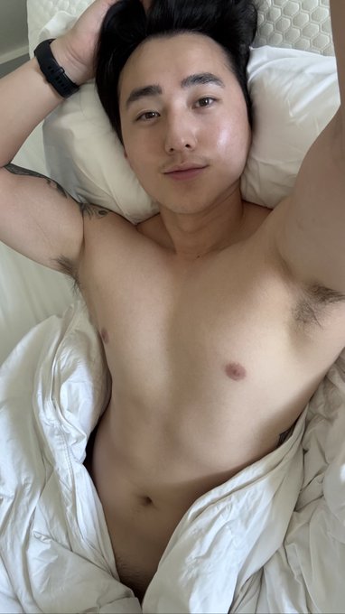 Mr. Zaddy Yang - Follow me if you wanna lay with me https://t.co/oB5qIFLvqB