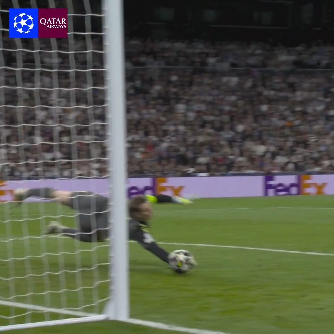 تصويبة عالمية من فينيسيوس وتصدي خيالي من نوير 