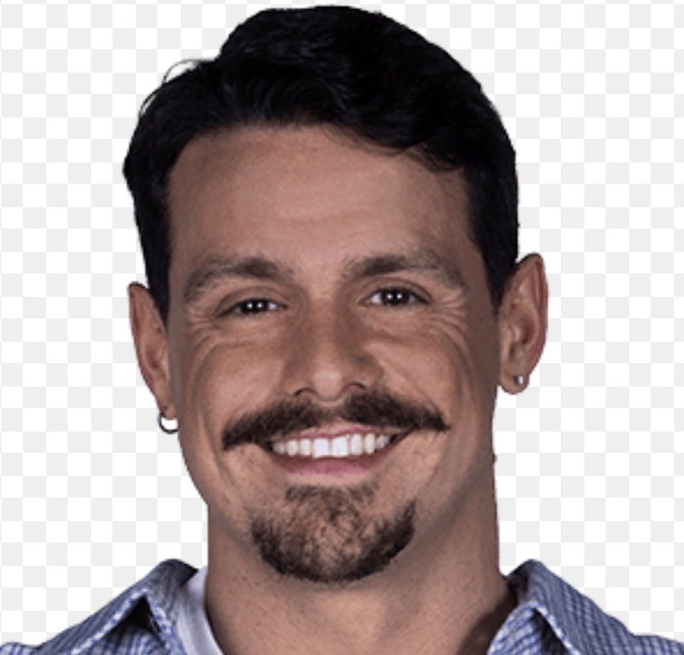 comment32 tweet media