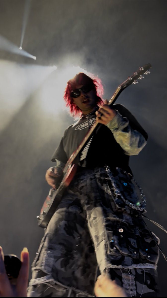 alexa on tour tweet media