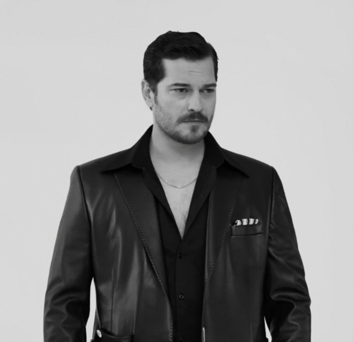 𝑀𝑎𝑟𝑖𝑎 tweet media