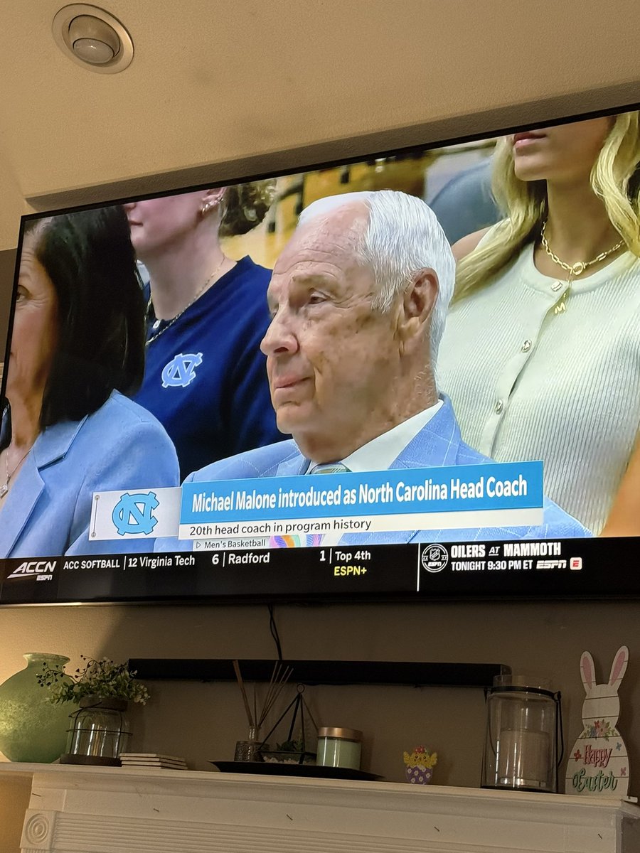 Elizabeth Carroll tweet media