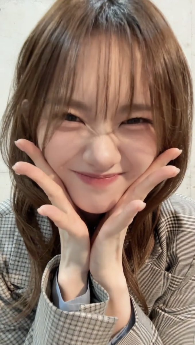 みいな tweet media