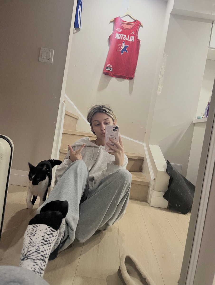 Lyss ♕ | Findom tweet media