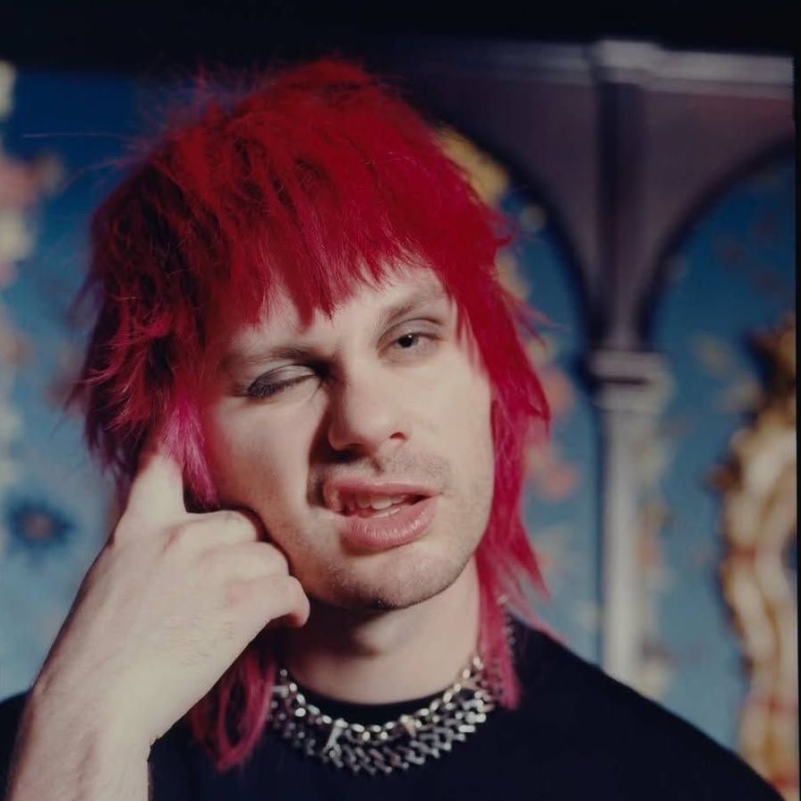 ໑̣⭑🧸châu🎀⭑໑̣ 5sos in 2 days! tweet media