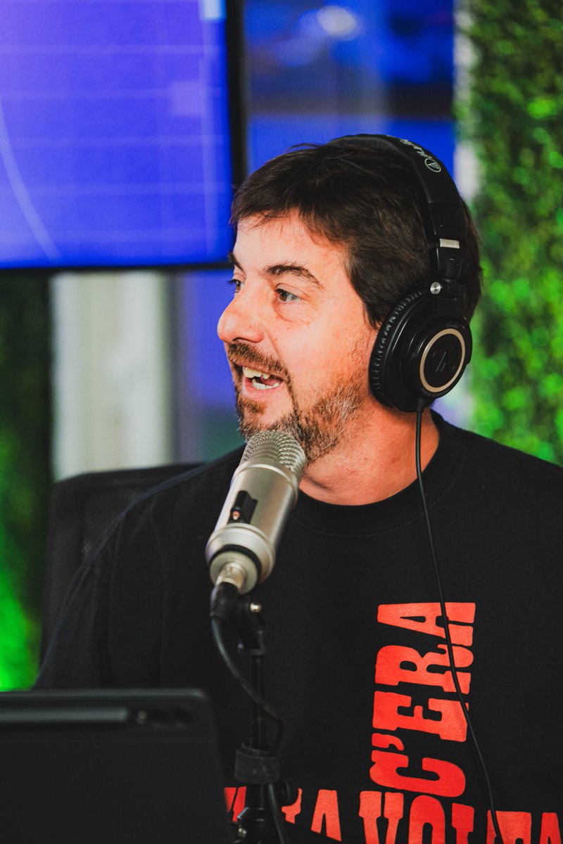 Paren la mano tweet media