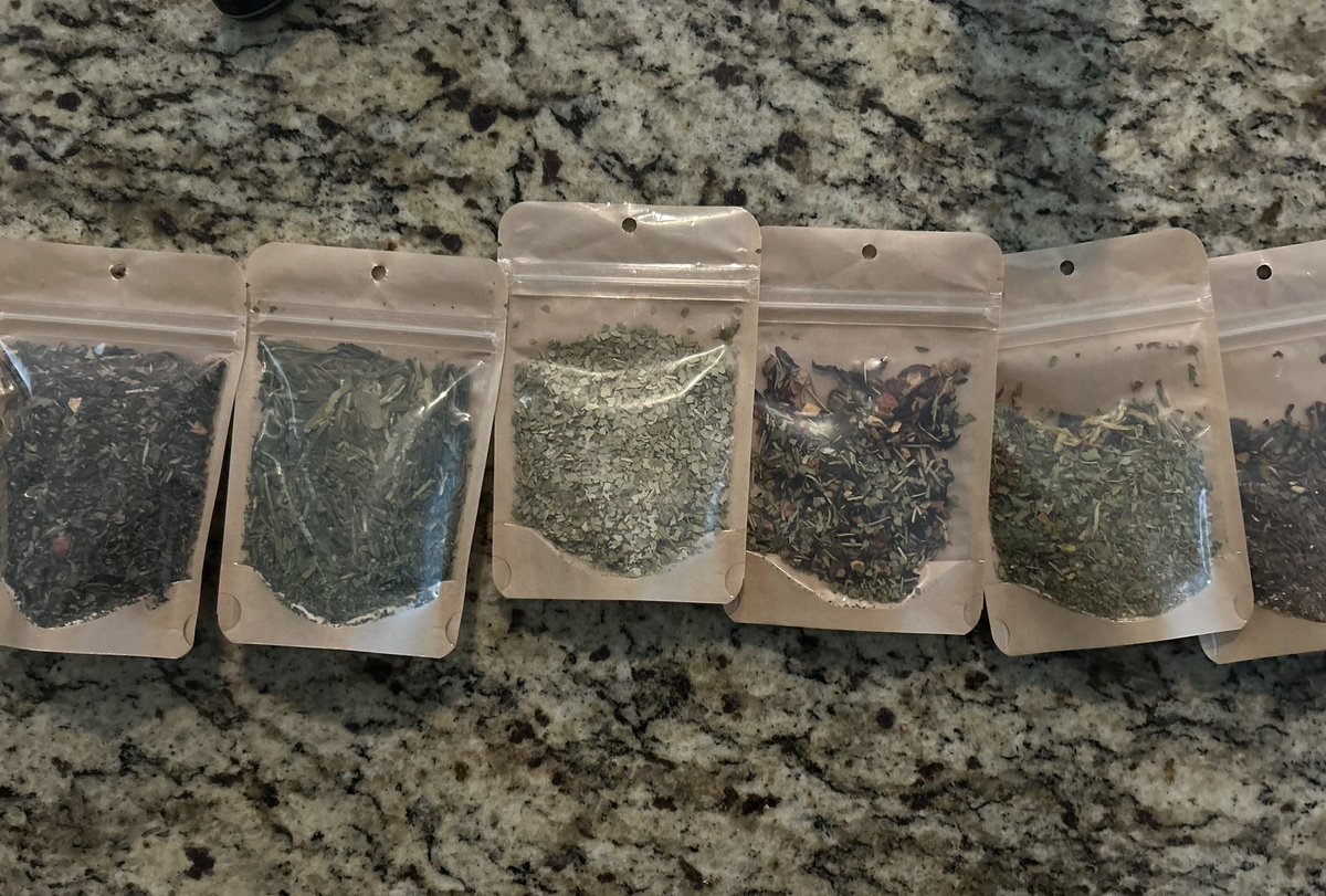 delayedv1's tweet photo. Tea Spead🫖 🖕 https://t.co/mfItNd9O9d