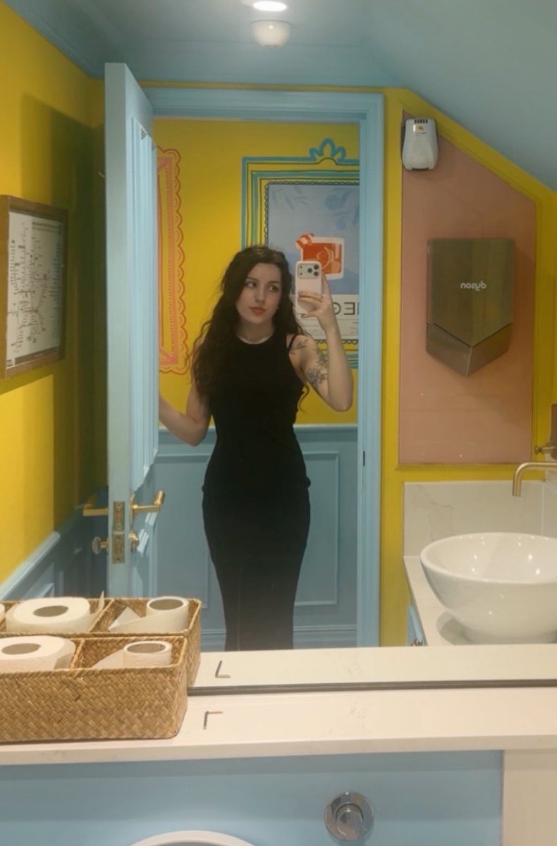 rina❣️ tweet media