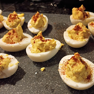 QuiKStriKe2010's tweet photo. I cooked deviled eggs for the first time last night (also the first time I ever boiled an egg). I didn't make them for a big event or anything, I just really like deviled eggs but nobody else in my family eats them. I had a few and they're SO tasty
#cooking #deviledeggs #eggs https://t.co/uDzfbX60cZ