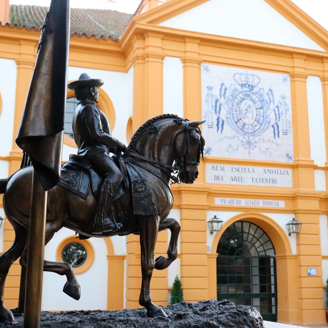 Real Escuela tweet media