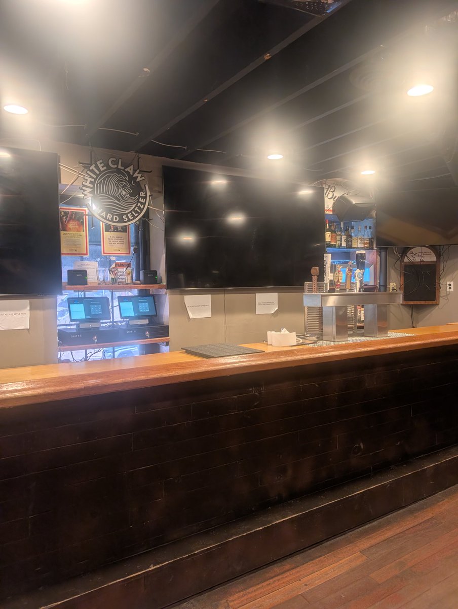 MarcoM_Shift4's tweet photo. JD MCGILLICUDDYS has made the switch to @SkyTabPOS from @Shift4. Long standing business located in MANAYUNK, PA, go check them out. https://t.co/Ig6GHWaKIk