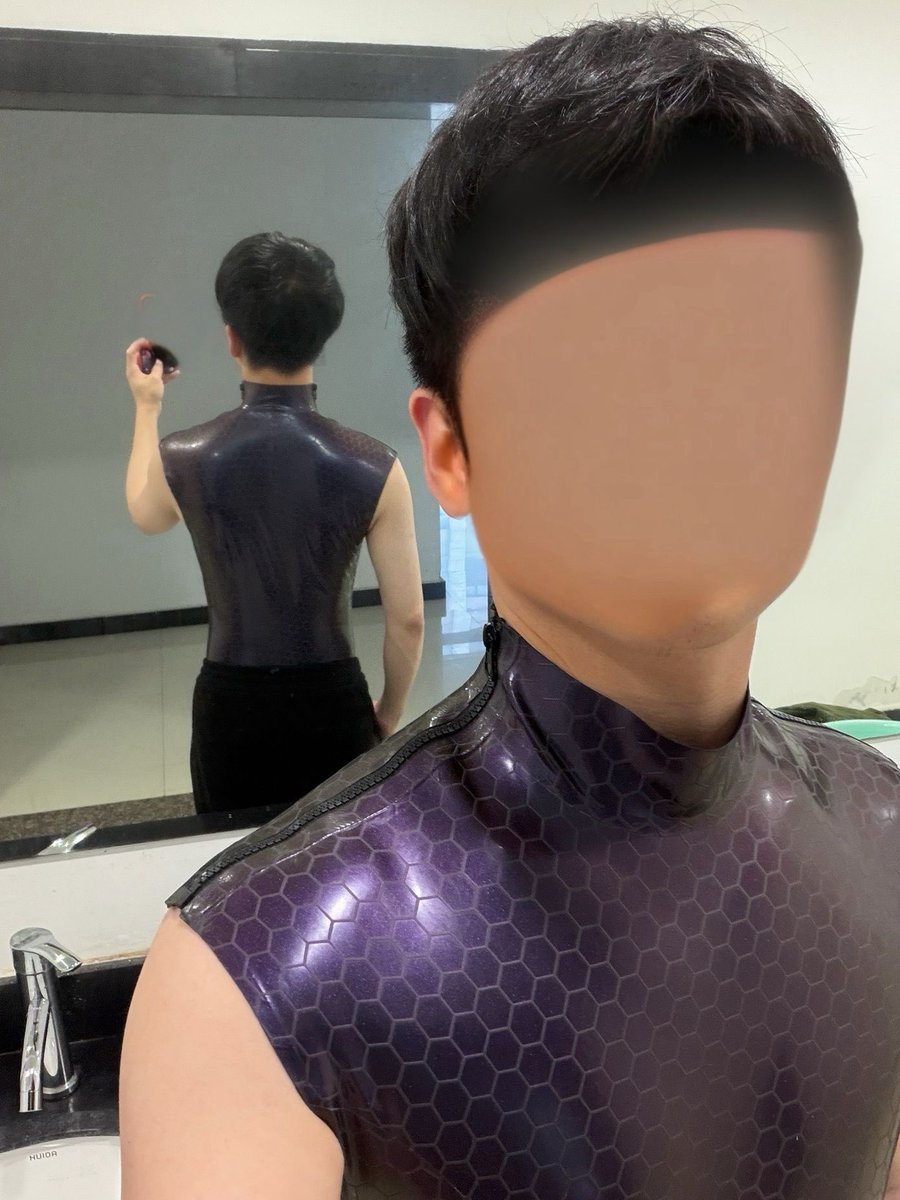 a_latexi tweet media