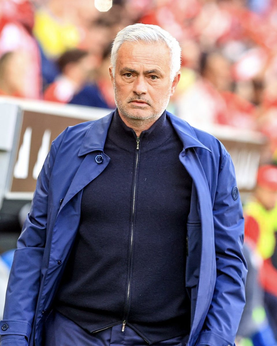 ❗️ 𝐁𝐑𝐄𝐀𝐊𝐈𝐍𝐆: Rui Costa foi aconselhado a despedir José Mourinho, via <a href="/cmjornal/">Correio da Manhã</a>.
