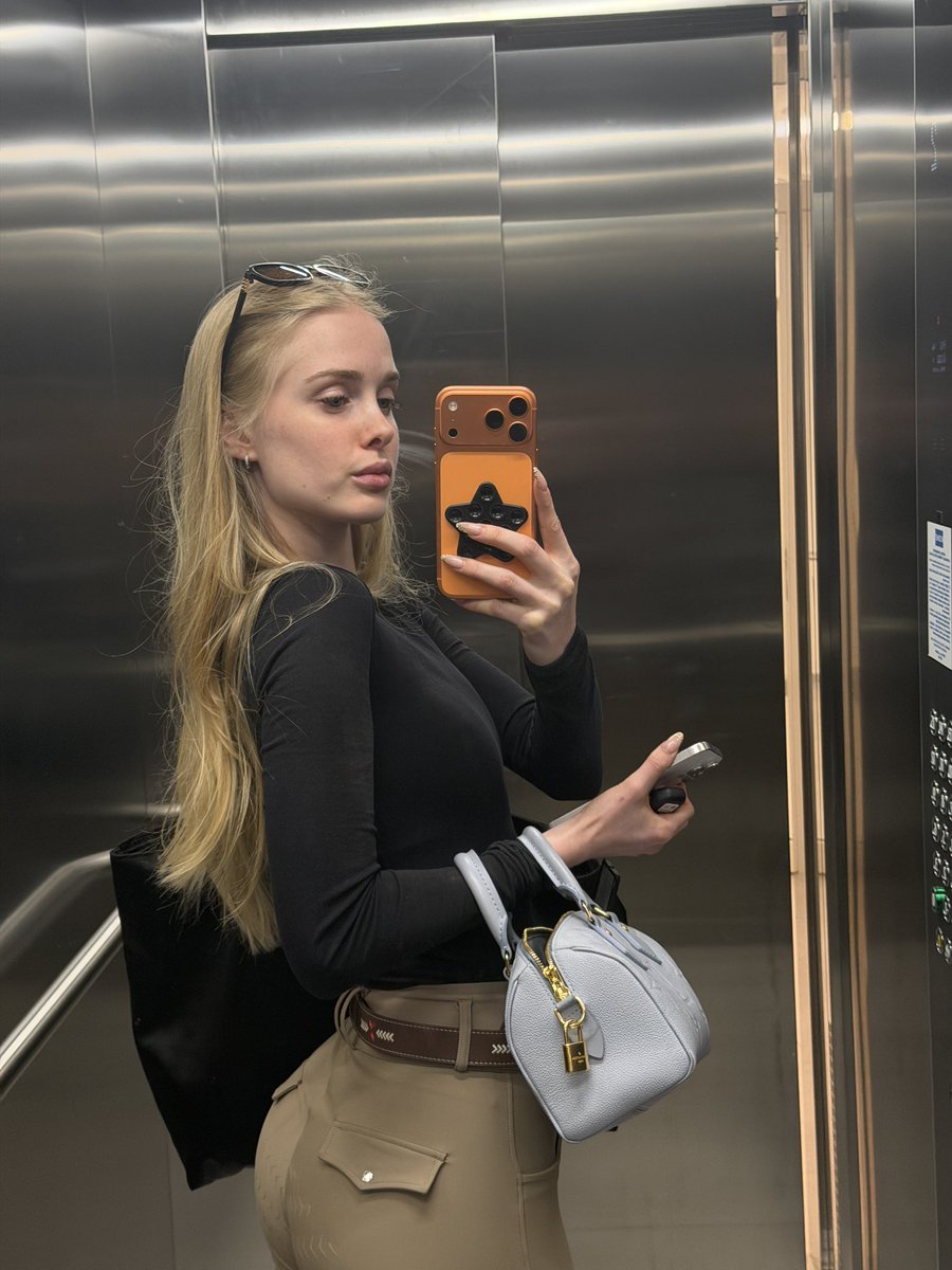 Goddess Jocelyn ⚡️ tweet media