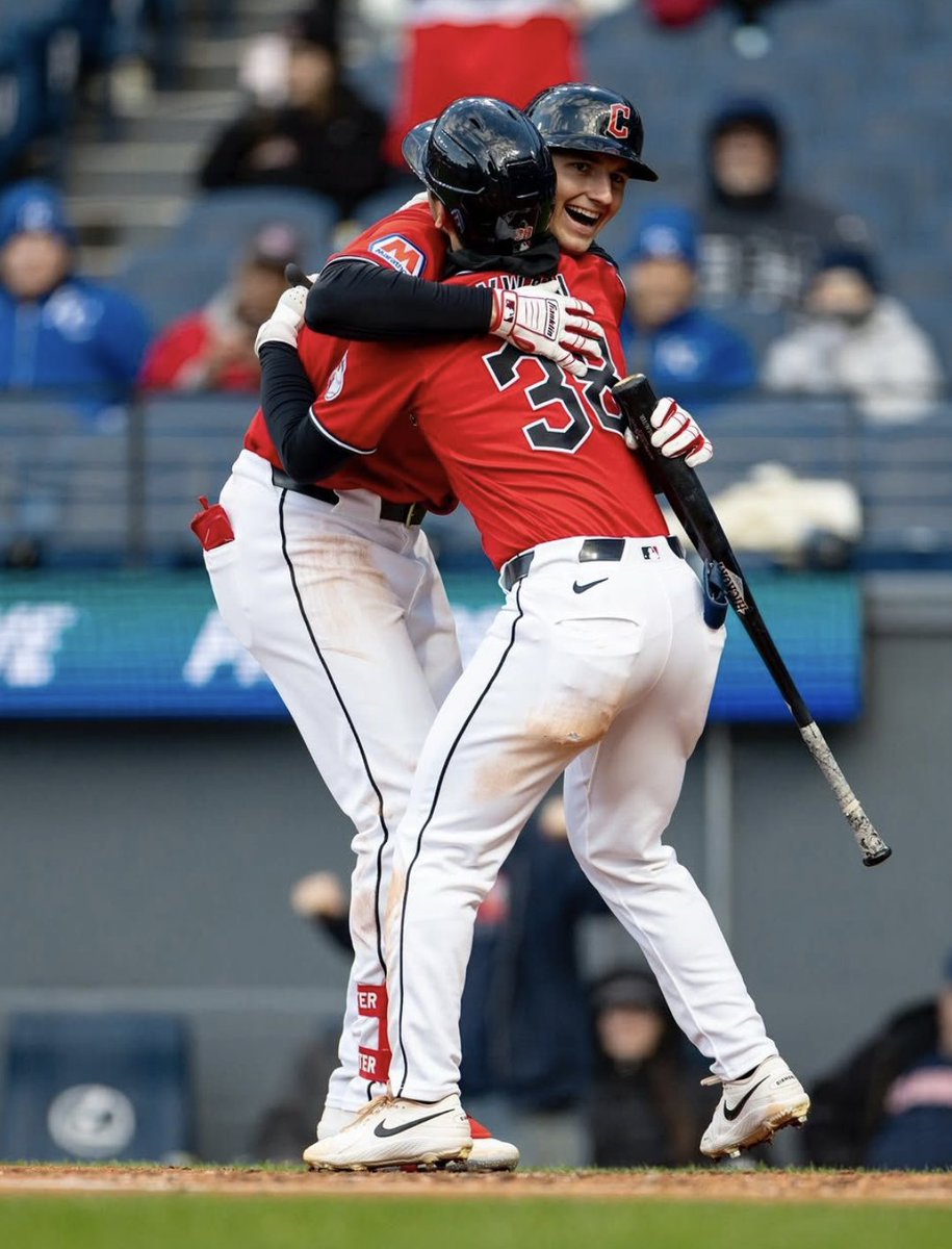 CLEsportsTalk's tweet image. Winning feels good. #Guardians