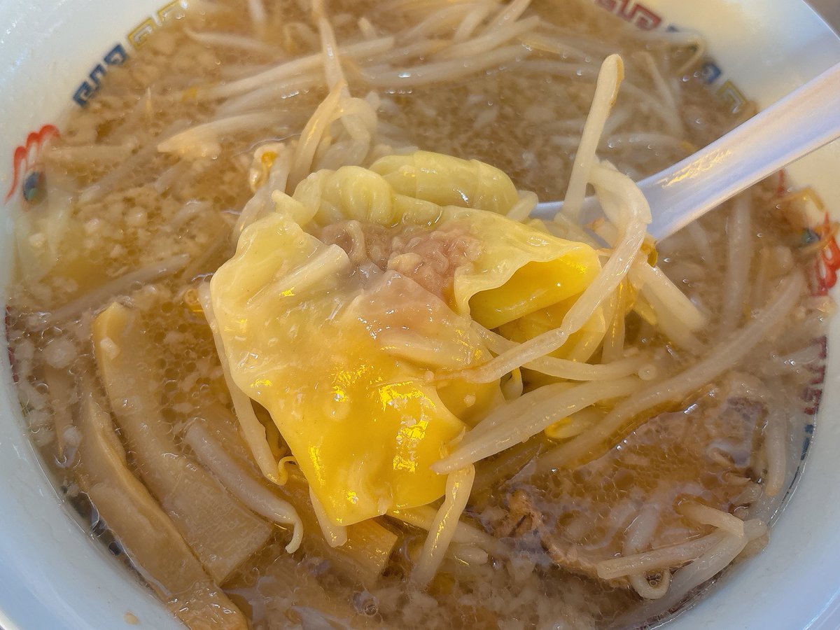 たかすけ tweet media