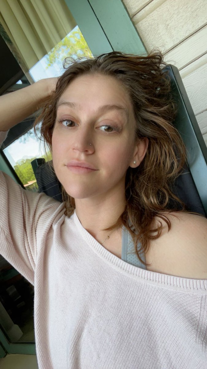 Eve Lawrence ✡️ tweet media