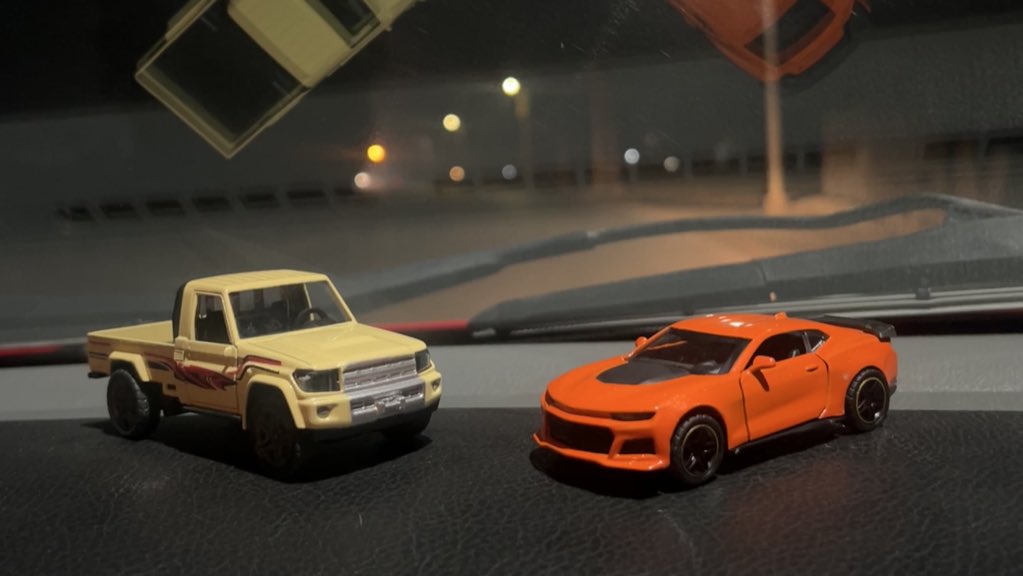 زهـرونـه tweet media