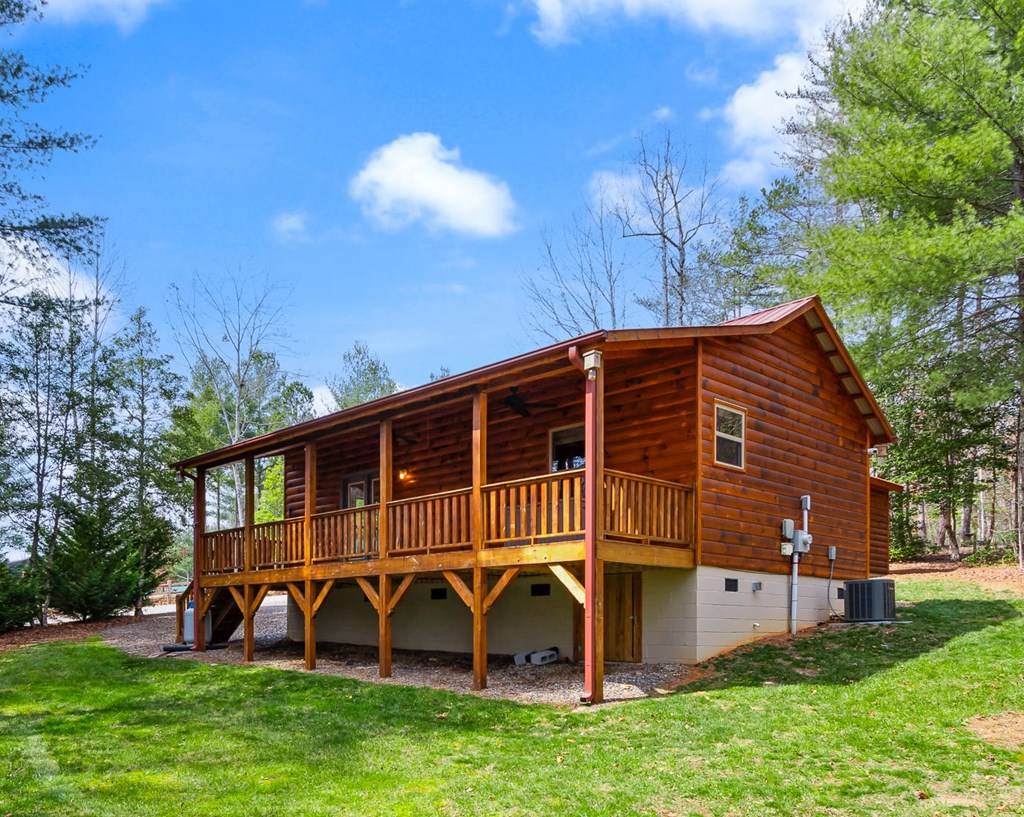 Explorer tweet media