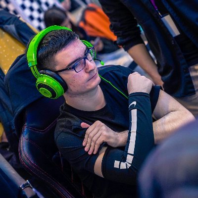 Magyar FN Community tweet media