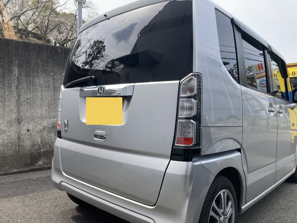 kagiqotori's tweet photo. ホンダN-BOXスマートキーインロックで出動です。
鍵厚の薄い特殊キーです。Nシリーズの多くはこのタイプです。
工具を装着し無事解錠です。
#インロック解錠
#Nbox
#インキー
#閉じ込め
#MT9 https://t.co/sV94IFBjSd