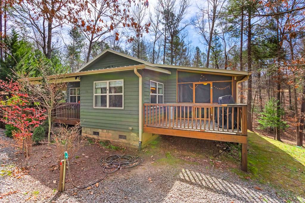 Explorer tweet media