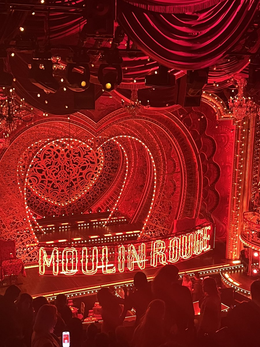 rreenaissance's tweet image. MOULIN ROUGE I AM IN YOU!