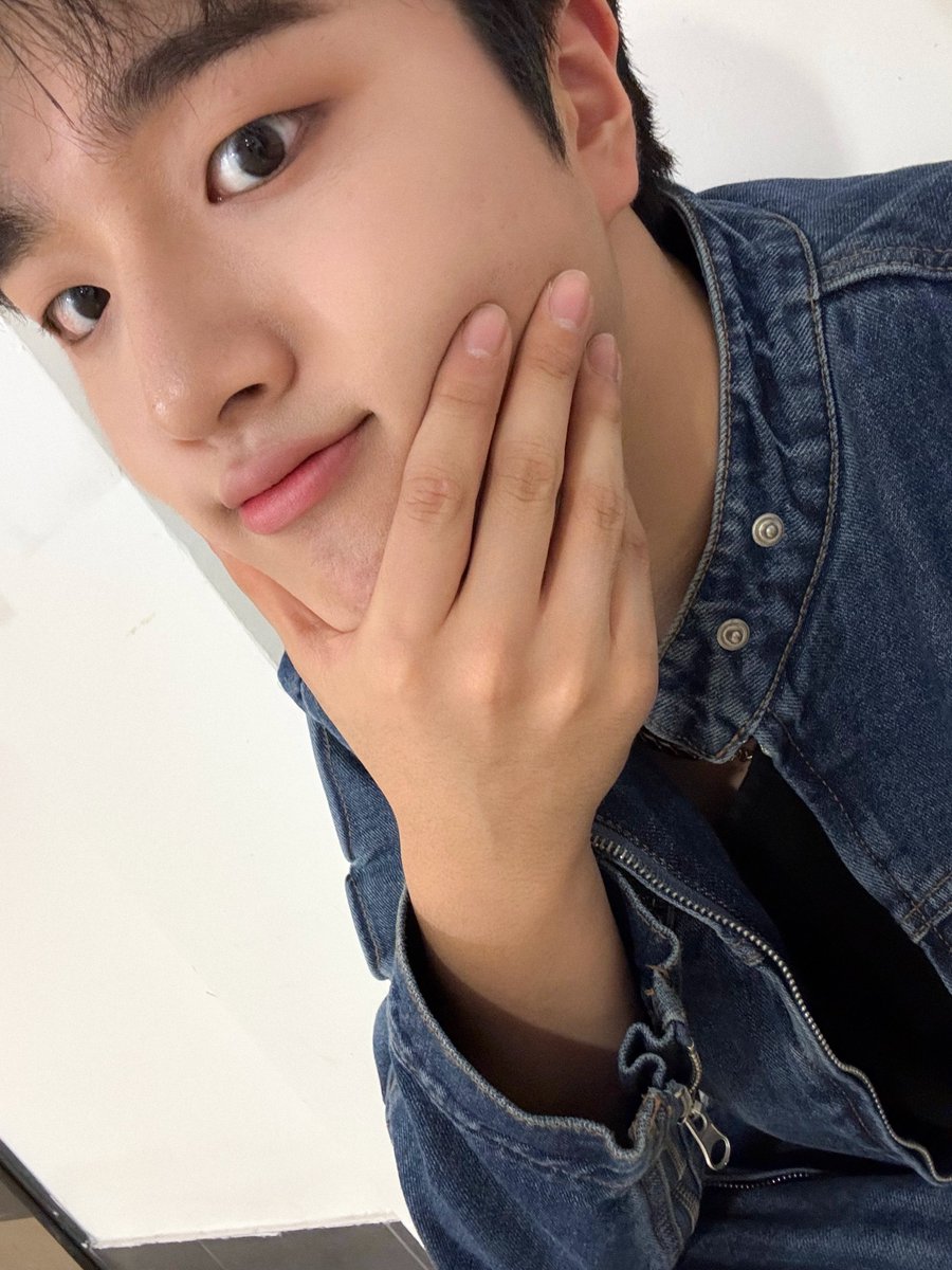 TRENDZ (트렌드지) tweet media