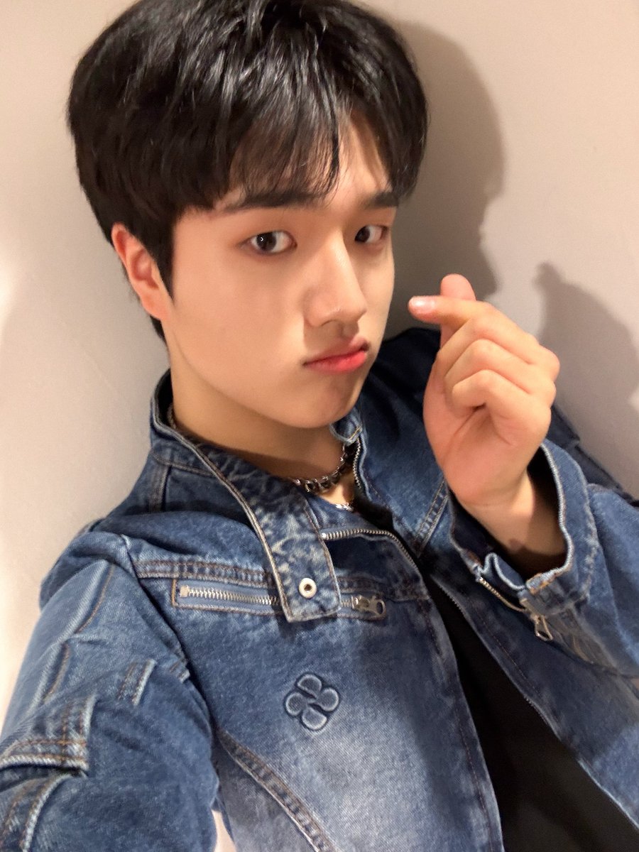 TRENDZ (트렌드지) tweet media