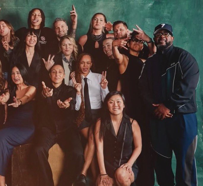 Hannah Hidalgo shares new photos
ft Azzi Fudd &amp; Diana Taurasi. 🤎

(Ig: hannah.hidalgo3)