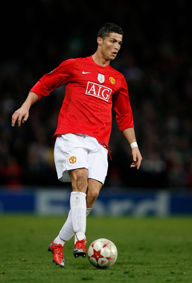 CallHimGoat's tweet image. Old Trafford, 2009 🐐