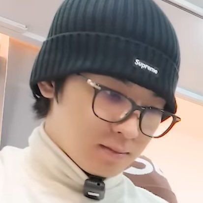 𝒎𝒐𝒐𝒏 | 99.9% 🐈‍⬛ tweet media