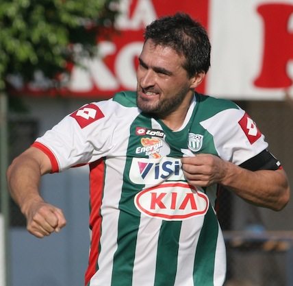 Roberto "Toro"Acuña y Miguel Pavani estuvieron a cargo hoy del entrenamiento de Rubio Ñu mientras sigue la búsqueda del nuevo entrenador #AM1080