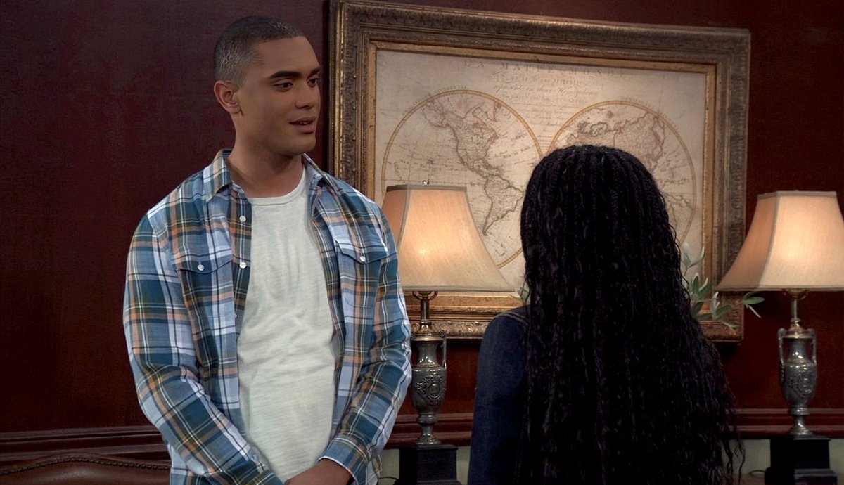 Lexishere_'s tweet image. M: “Kai is a great coach, great role model… just an all-around good guy.”

K: “The fact that he wants Wiley to grow and be challenged shows what a great dad he is.”
 
#MyBrothers 😌 #GH