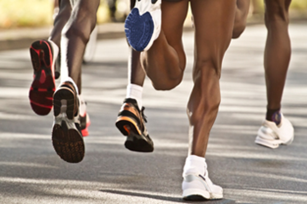 FootCareInst's tweet photo. Choosing the Right Running Shoes for Marathon Success https://t.co/x2sblh0x8u https://t.co/TIaJpcWMTv